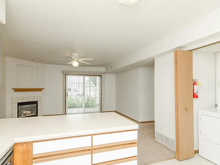 2586 Rushmore Dr #2586 — Photo 13
