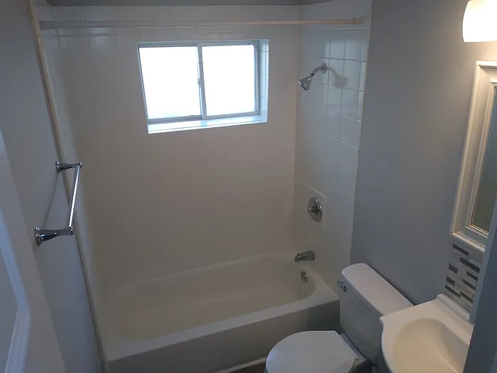 710 North Ave NW #102 — Photo 8