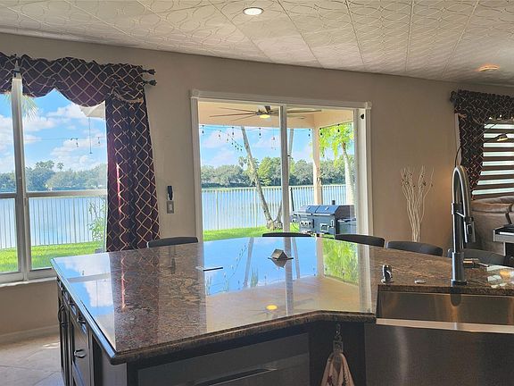 3rd image of 4490 Banyan Trails Drive