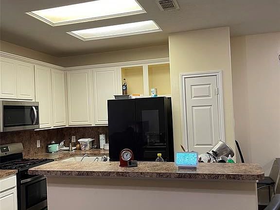 5th image of 6228 Stoney Creek Dr