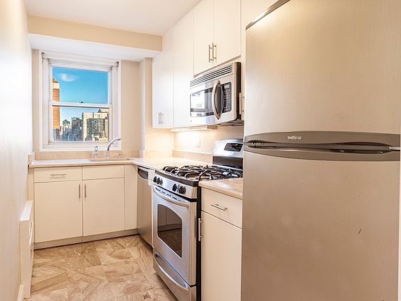 3rd image of 251 E 32nd St #21B