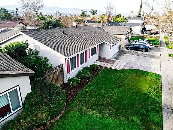 3rd image of 238 Copco Ln