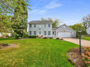 720 Tracht Meadows Dr, Huron, OH 44839