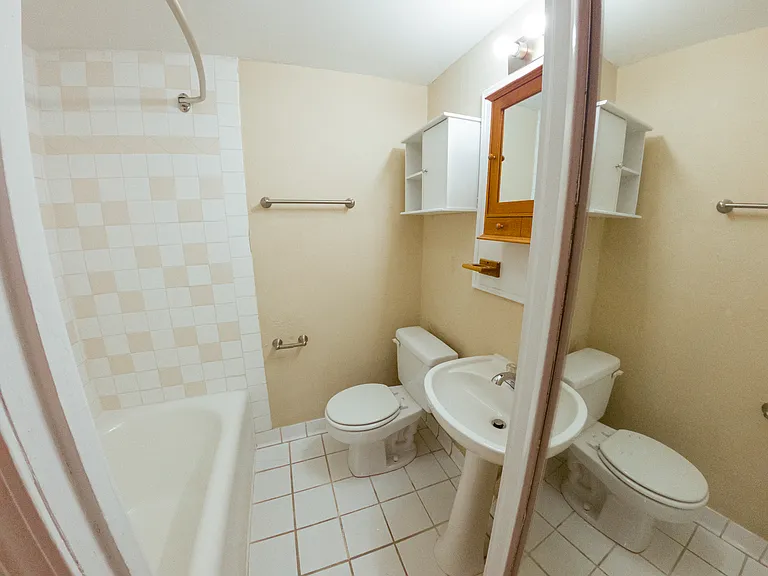 The Traymore — Photo 13