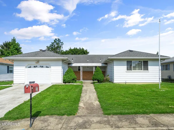 20 Marathon Street, Toms River, NJ 08757