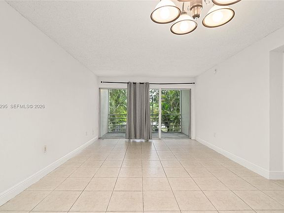4th image of 4205 N University Dr APT 205