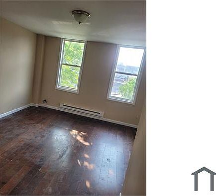 2nd image of 64 Seidler St #2