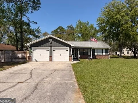 130 Woodvalley Dr — Photo 1