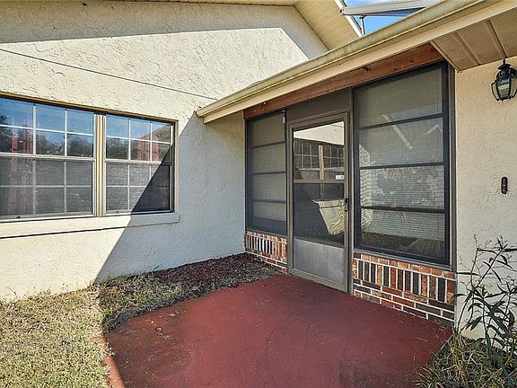 3rd image of 1504 Terrace Green Dr