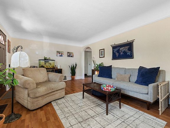 5th image of 5810 S Sheridan Ave