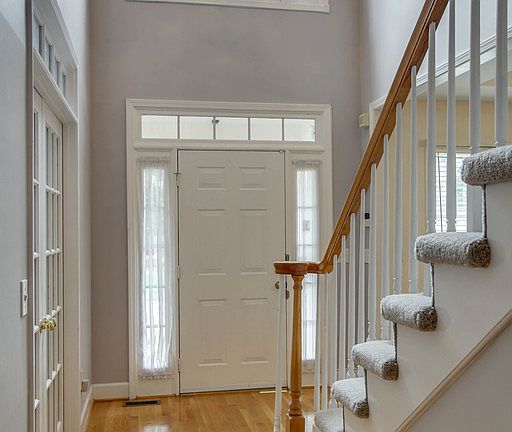 Two story foyer