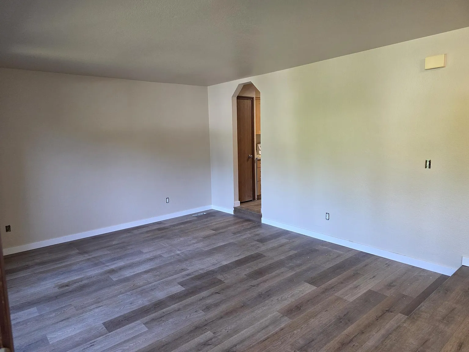 3 bed, 1700 sqft, $3,250 — Photo 3