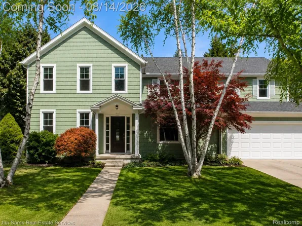 16845 Maumee Ave, Grosse Pointe, MI 48230