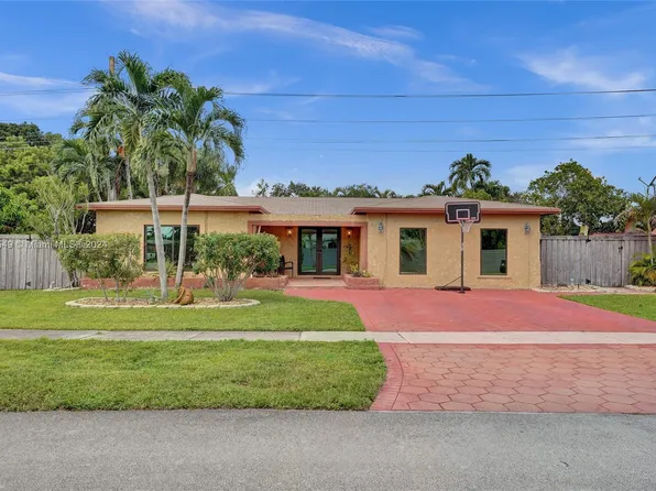 730 NW 91st Ave, Pembroke Pines, FL 33024