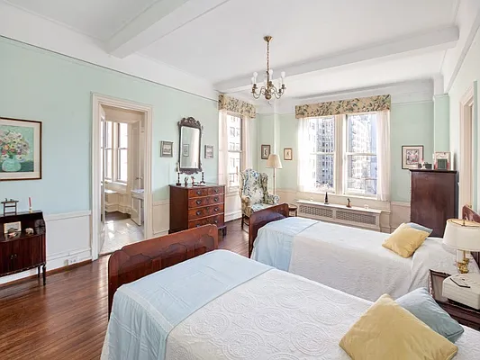 Sold by Sotheby's International Realty | media 19