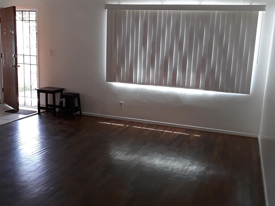 1st image of 4433 Triggs St