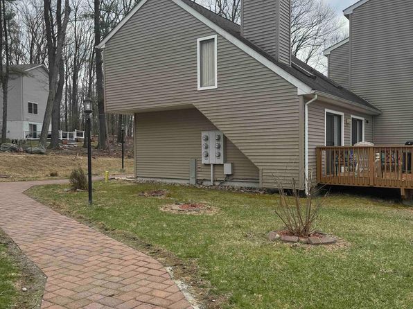 3322 Windermere Dr, Bushkill, PA 18324