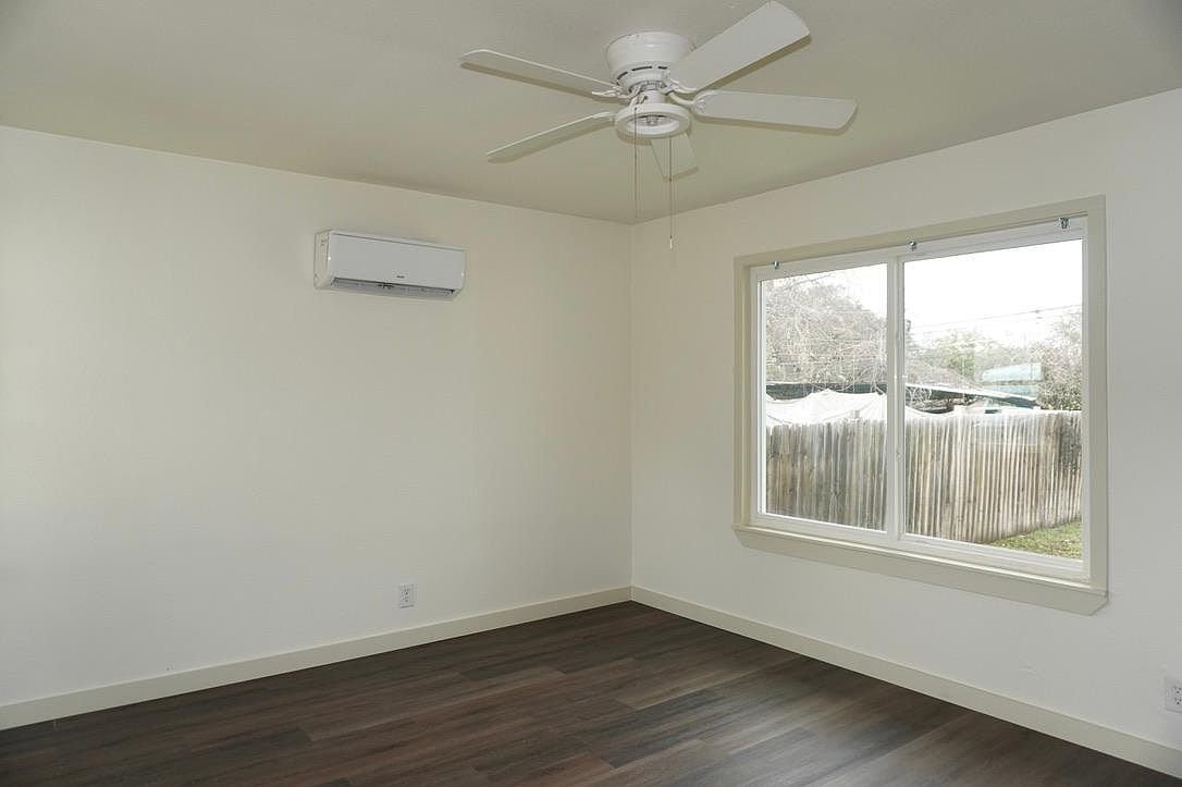 1005 Haynes St, San Marcos, TX 78666 Zillow