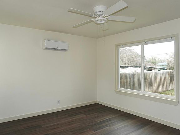 3rd image of 1005 Haynes St