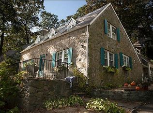 10 Lafayette Rd, Larchmont, NY 10538