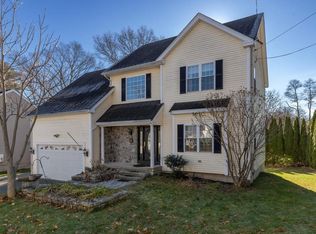 3 Hazel St, Worcester, MA 01604