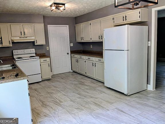 4th image of 5695 Liberty Rd