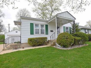 57 Maple Ct, Decatur, IL 62526