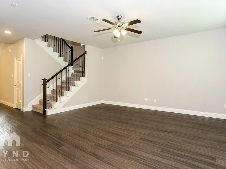 3113 Damsel Sauvage Ln — Photo 7