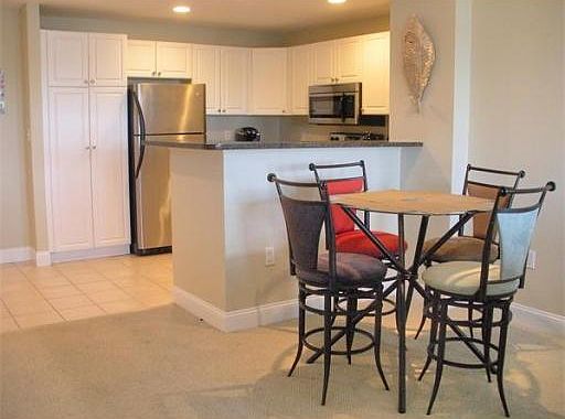 3rd image of 10 Seaport Dr APT 2501