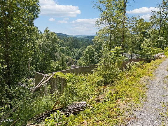 3rd image of 1738 Bassett Way Lot 10AG