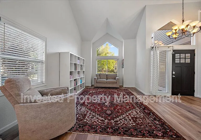 7291 Palisade Dr — Photo 8