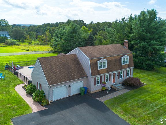 2nd image of 16 Quigley Road