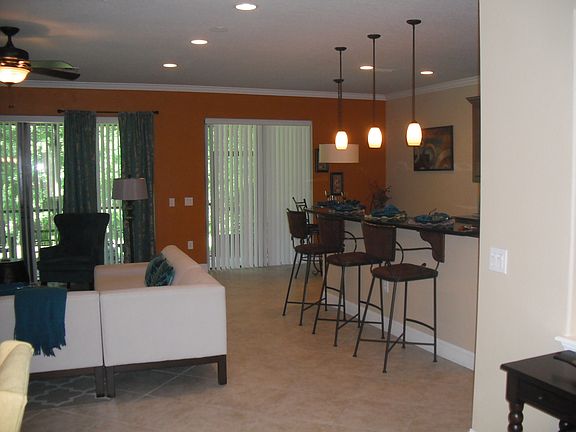 4th image of 13558 Isla Vista Dr