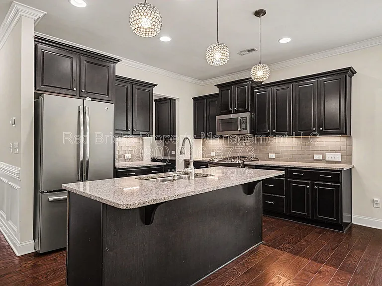 655 Brookhaven Dr — Photo 14
