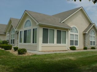 6134 NE Kensington Dr, Lees Summit, MO 64064