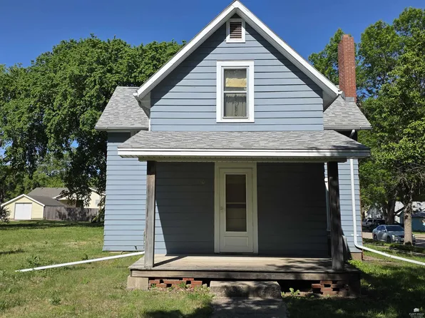 103 S East St #S, Herington, KS 67449