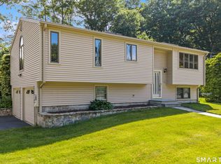 3 Hawley Drive, Ansonia, CT 06401