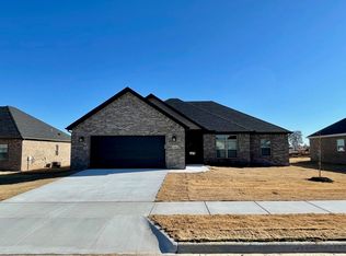 1113 Parker Ln, Pea Ridge, AR 72751