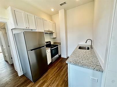 5th image of 2300 Saint Andrew St #2300