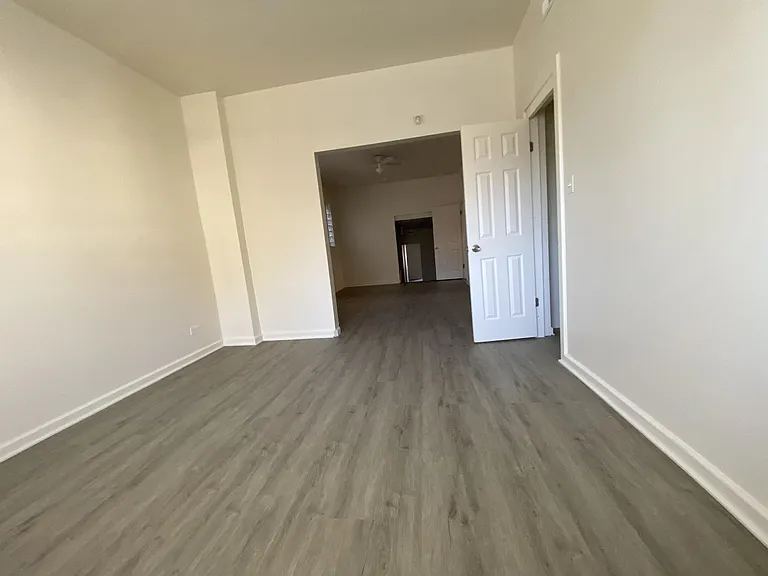 4450 S Wood St #2-R — Photo 12