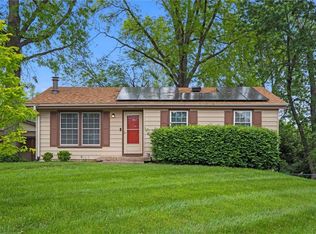 1309 S Skyline Dr, Liberty, MO 64068