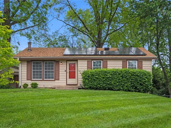 1309 S Skyline Dr, Liberty, MO 64068