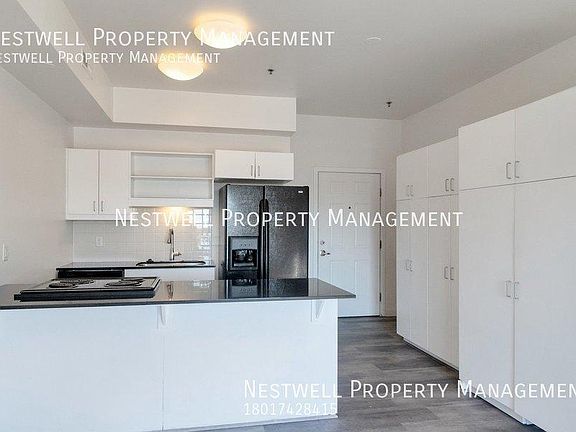 3rd image of 228 E 500 S APT 406