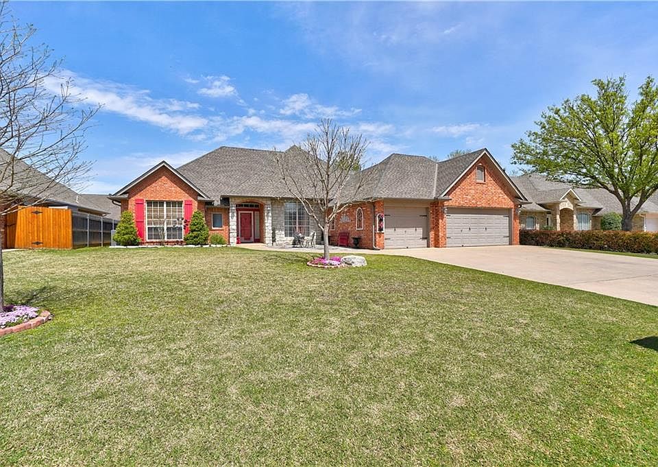 1st image of 909 Posados Dr