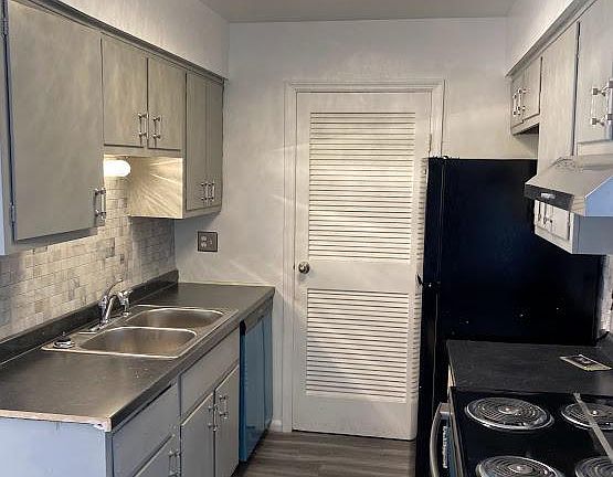 3rd image of 2986 Benchwood Dr