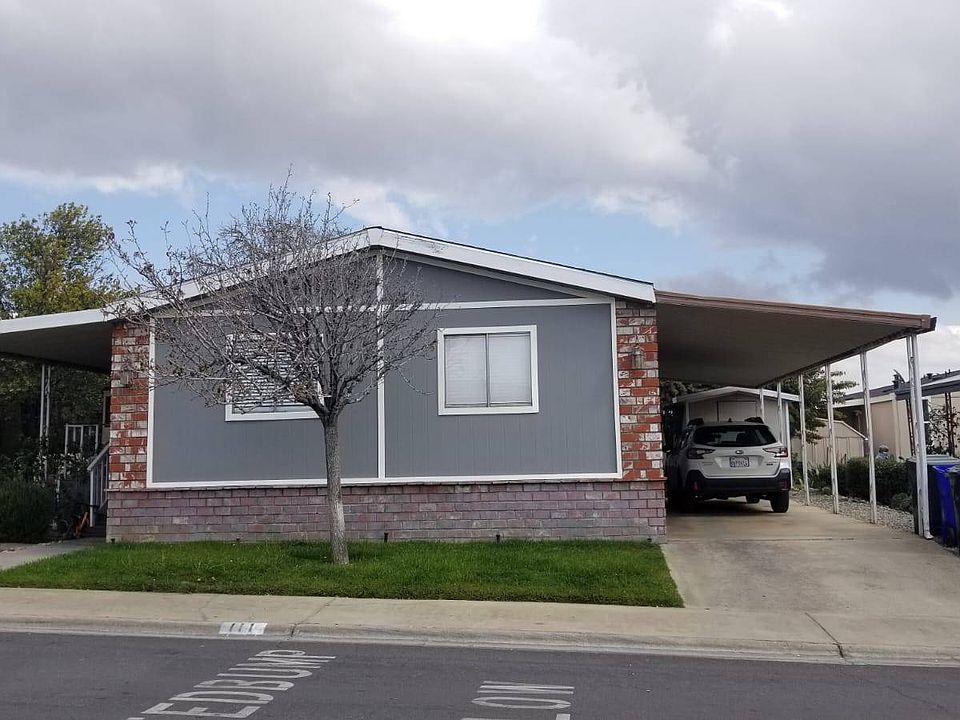 2nd image of 929 E Foothill Blvd Space 111