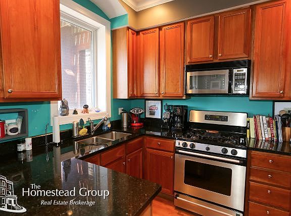 3rd image of 3711 N Southport Ave #_tw0_