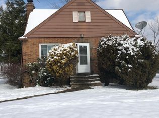 4117 Lambert Rd, South Euclid, OH 44121