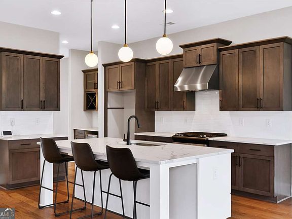 3rd image of 899 Samples Ln NW