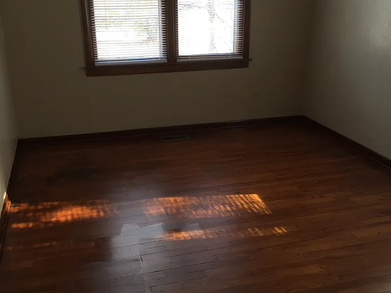 1112 S Adams St — Photo 4